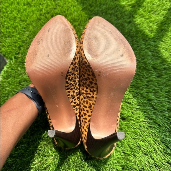 BCBGeneration Parade2 Tan Dalmation Calf Hair Platform Cheetah Pumps - Picture 5 of 7